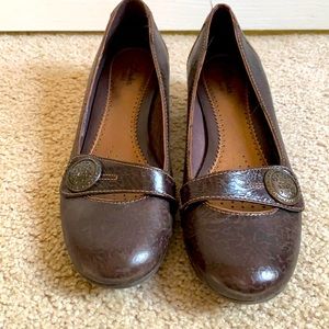 Clarks heeled leather shoes